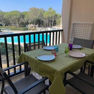 https://studio-cabine-vu-sur-piscine.fr-provencehotel.com